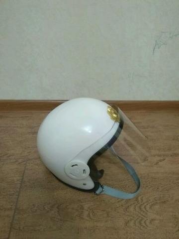 Шлем новый, 56 размер