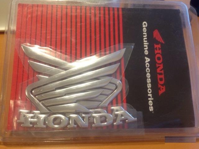 Оригинальная наклейка на бак для мотоциклов honda