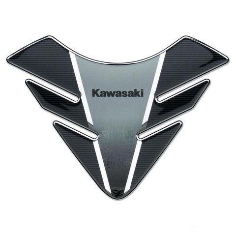 Наклейка на бак Kawasaki Z650 Ninja 650 999940804