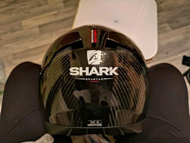 Shark Шлем spartan carbon skin DKA