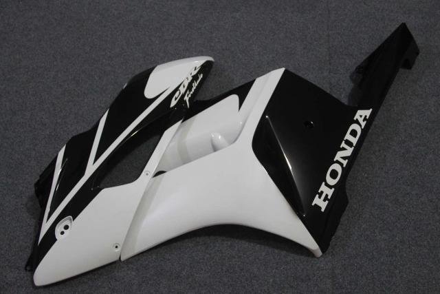 Комплект пластика Honda CBR1000RR 04-05 Бело-Черны