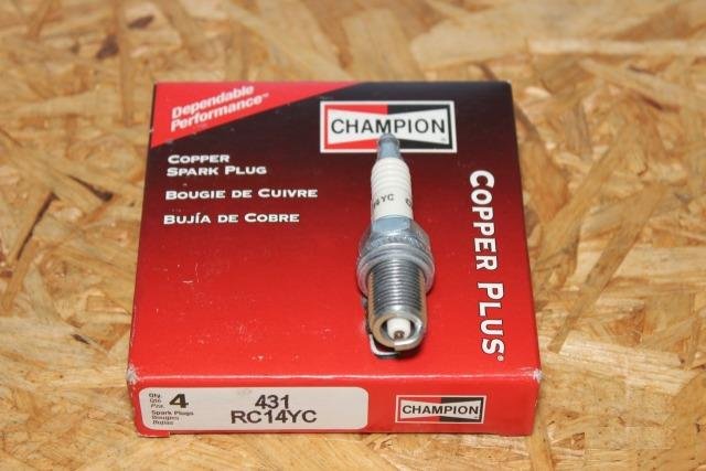 Свеча зажигания Champion RC14YC (431)