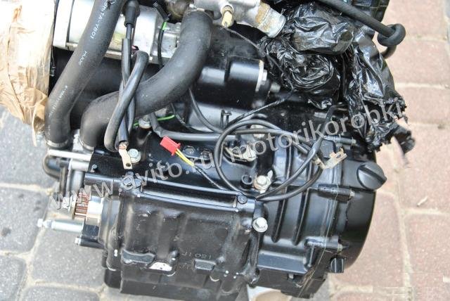 Двигатель на Honda CBR 1100XX