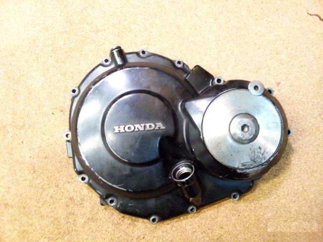 Крышка двигателя Honda для бензиновых газонокосилок Stiga COMBI 48 S H, артикул: 295486038/S15