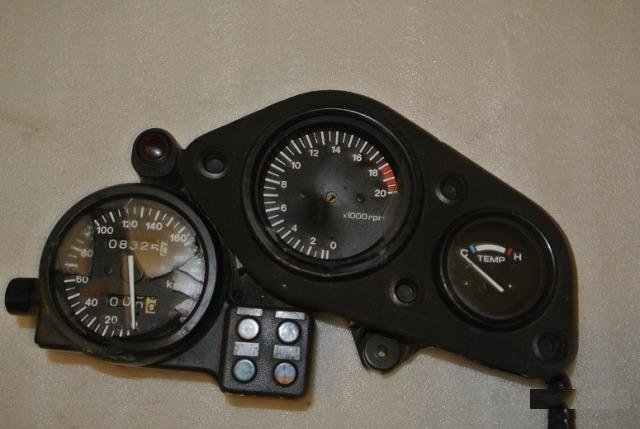 Приборная панель Honda CBR900RR №44