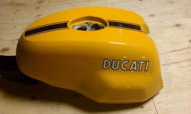 Ducati Sportclassic бак б/у