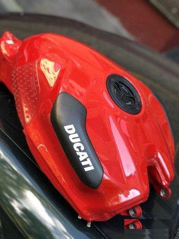 Бензобак Ducati Panigale 1299 1199