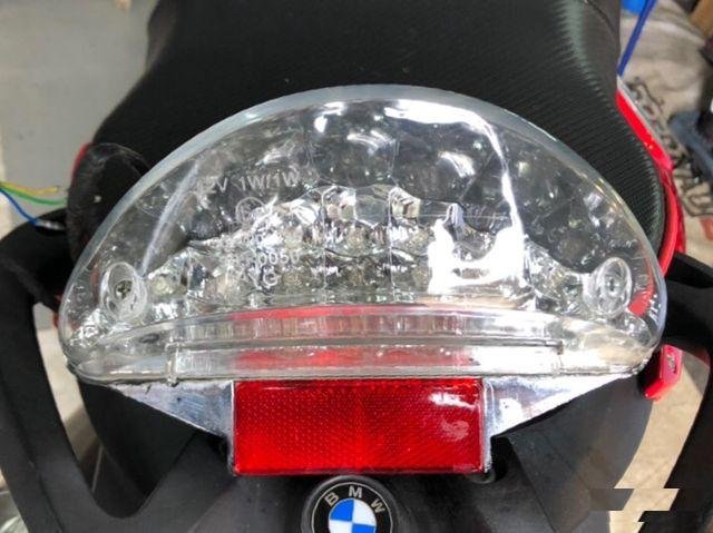 BMW F800S ST фонарь задний