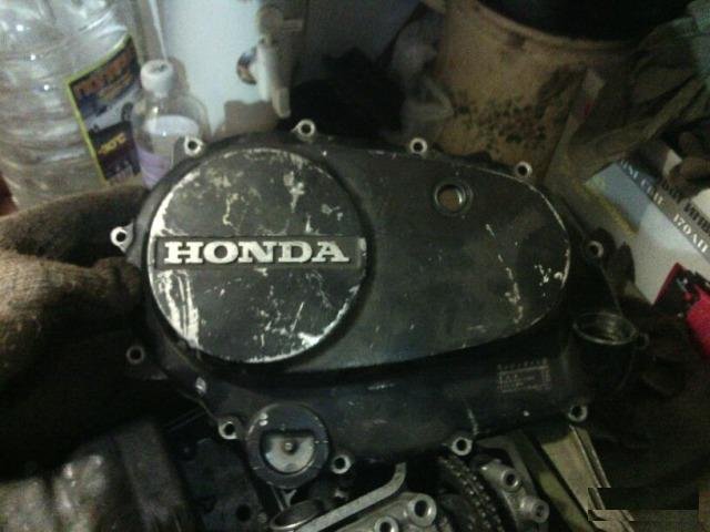 Крышка двигателя Honda VT 250