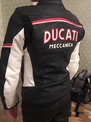 Куртка женская Ducati