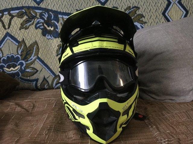 Продам кроссовый шлем Fly Racing F2 carbon Fastbac