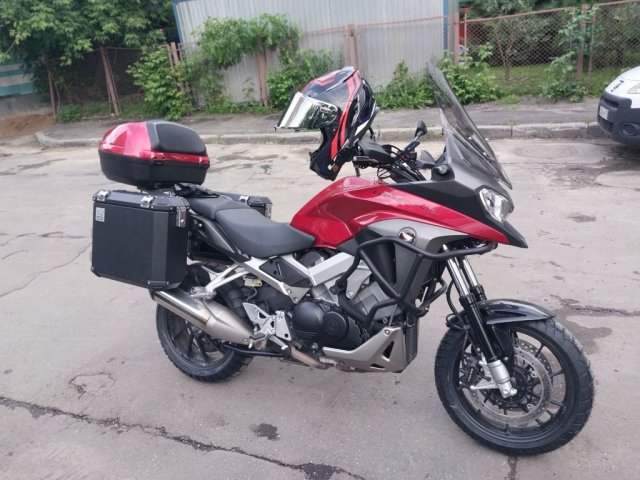Продаю HONDA VFR800X Crossrunner