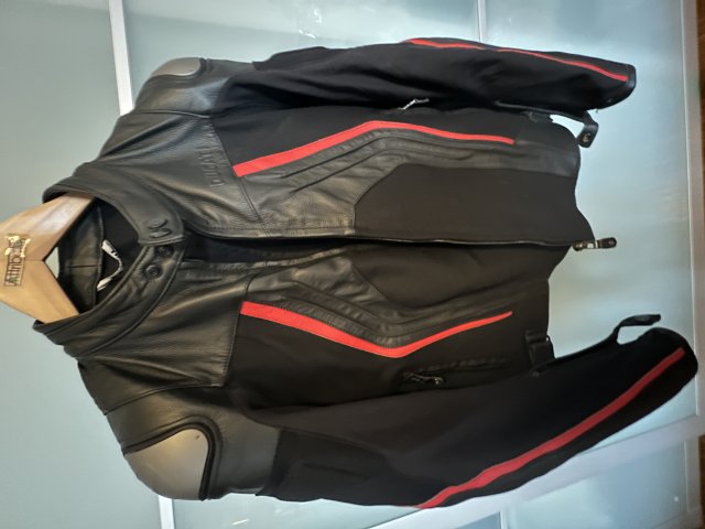 Куртка кожаная мужская Ducati Fighter C1