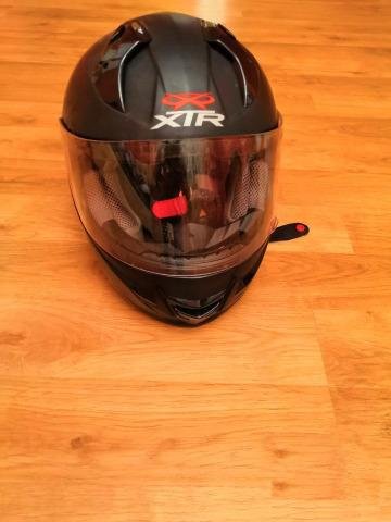 Шлем XTR и перчатки для мотоцикла