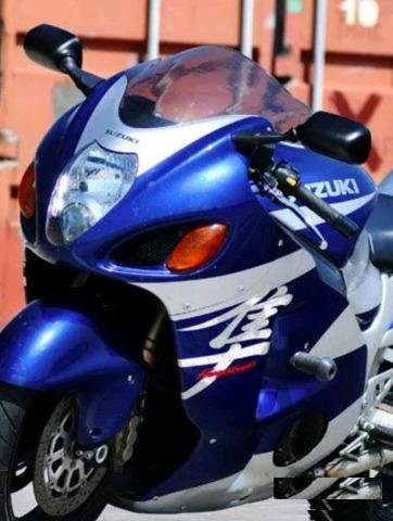 Ветровое стекло Suzuki GSX1300R Hayabusa 99-07