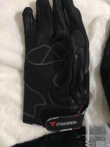 Перчатки dainese