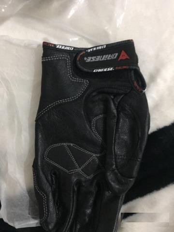 Перчатки dainese