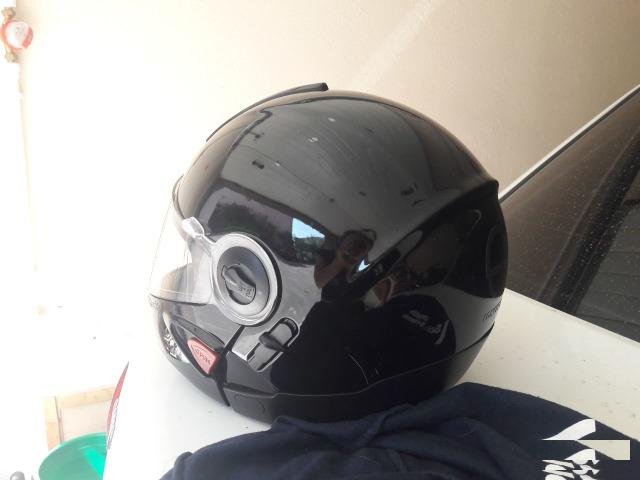 Шлем мотоциклиста
