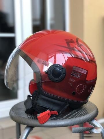 Шлем Ferrari новый