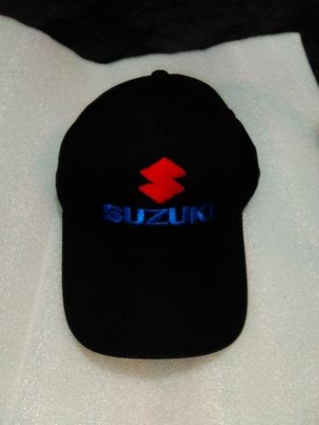 Мото кепки с логотипом Suzuki