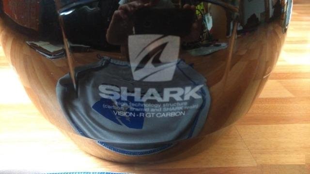 Мотоциклетный шлем Shark Vision-R GT Carbon