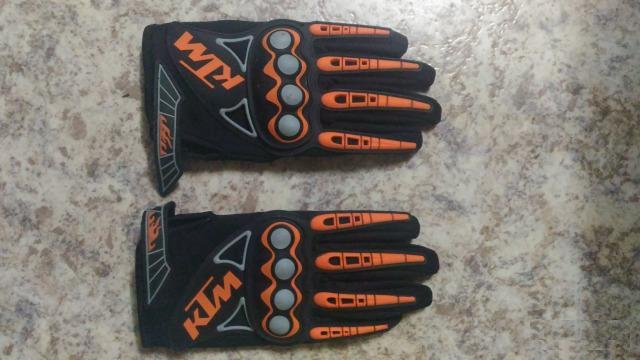 Кроссовые перчатки KTM