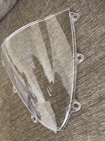 Ветровое стекло на Honda CBR