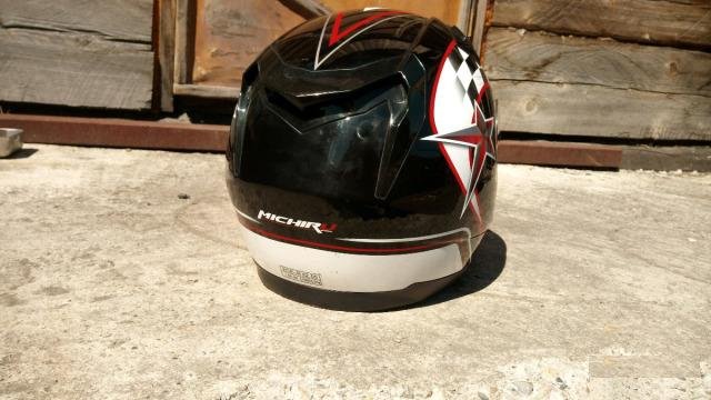 Продам шлем интеграл Micharu