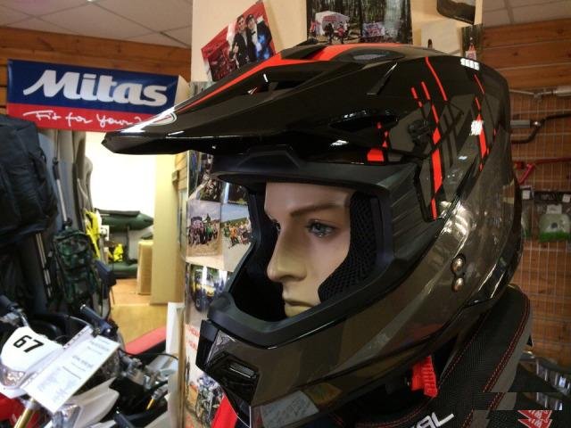 Кроссовый шлем ataki MX810