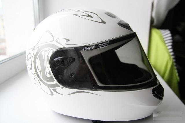 Шлем мотоциклетный Uvex