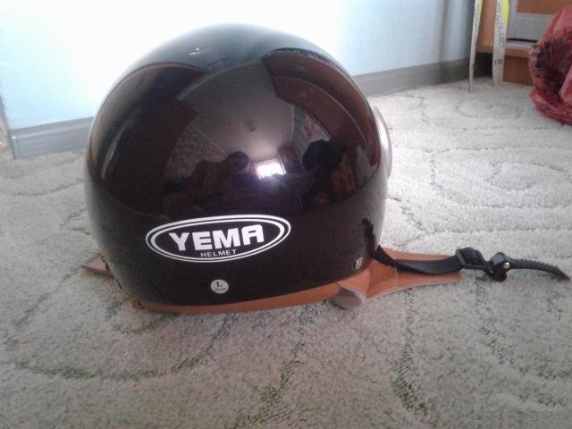 Мотошлем Yema Helmet