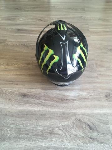 Шлем Monster energy