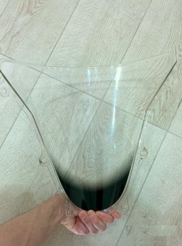 Ветровое стекло на suzuki
