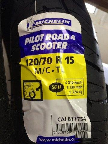 Michelin Pilot Road 4 Scooter 120/70-15 56H (новая