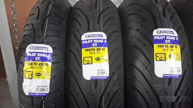 Мотошина Michelin Pilot Road 4 GT 180/55ZR17 73W