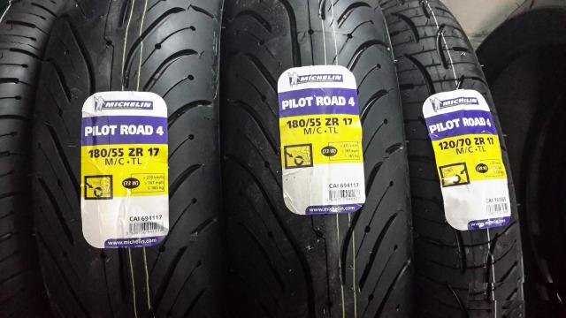 Мотошина Michelin Pilot Road 4 180/55ZR17 73W