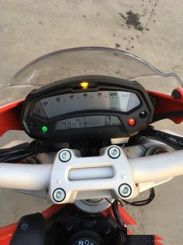 Ducati monster 1100 evo