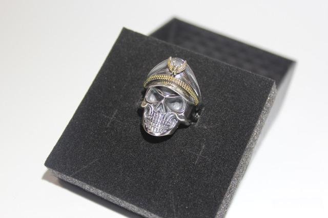 Серебряное кольцо перстень c черепом