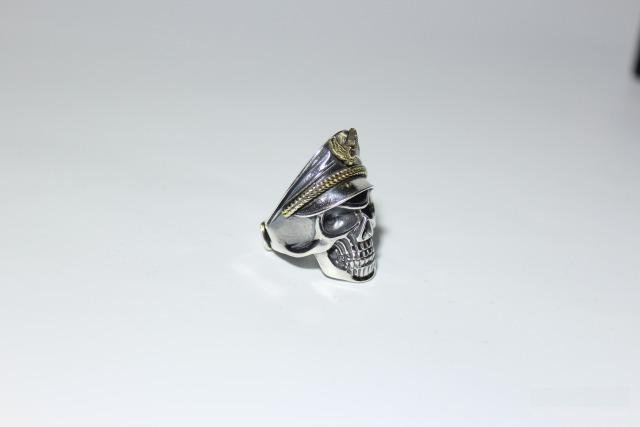 Серебряное кольцо перстень c черепом