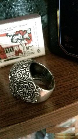 Серебряное кольцо Череп