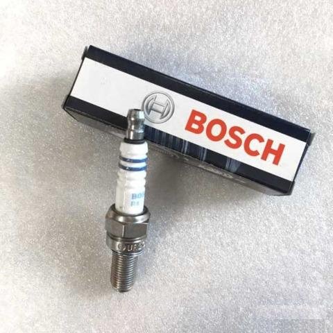 Свеча зажигания Bosch Honda CB 400 92-07