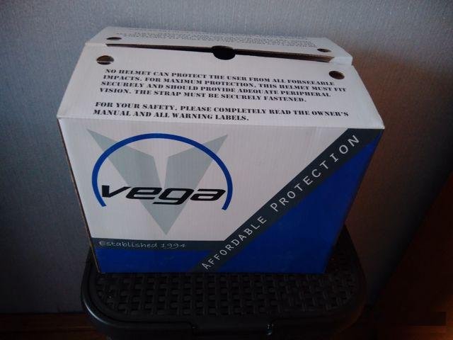 Продам новый мотошлем Vega