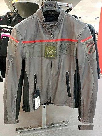 Мотокуртка dainese blackjack leather jacket