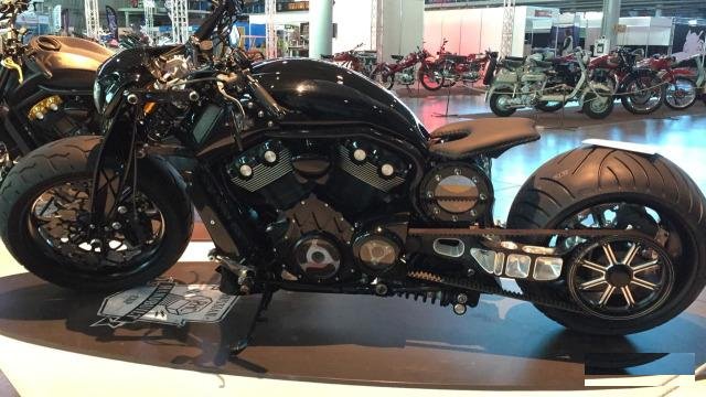 Harley-Davidson V-Rod Hummer