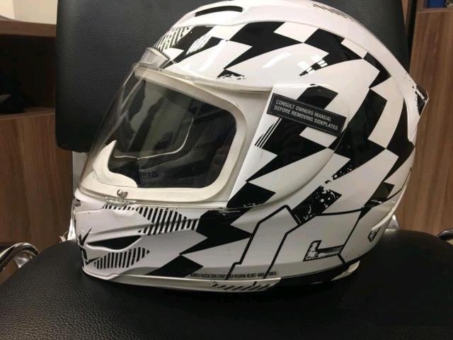 Мото шлем icon