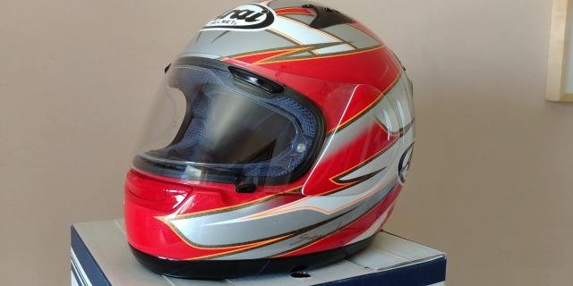 Шлем Arai. Новый. Производство Япония. Размер М