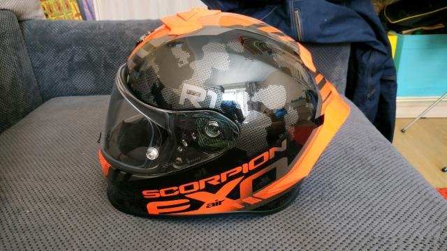 Шлем scorpion exo-r1