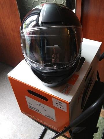 Мотошлем schuberth R2