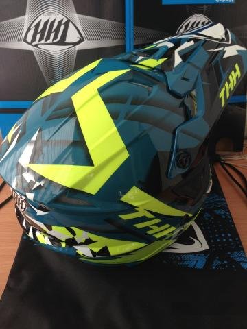 Шлем для мотоцикла THH