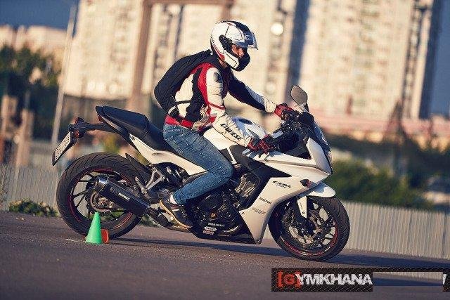 Кожаная куртка Dainese